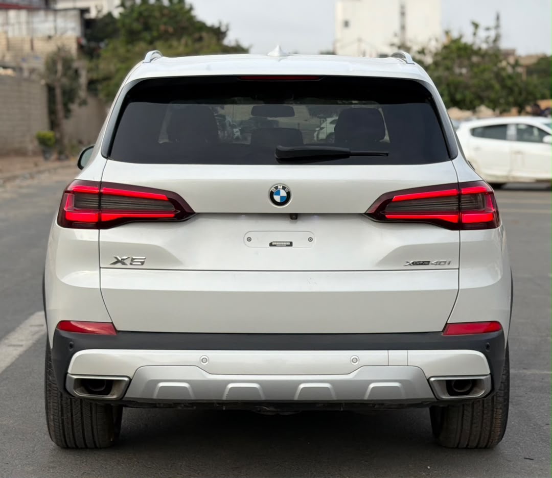 BMW X5 xDrive40i 2023