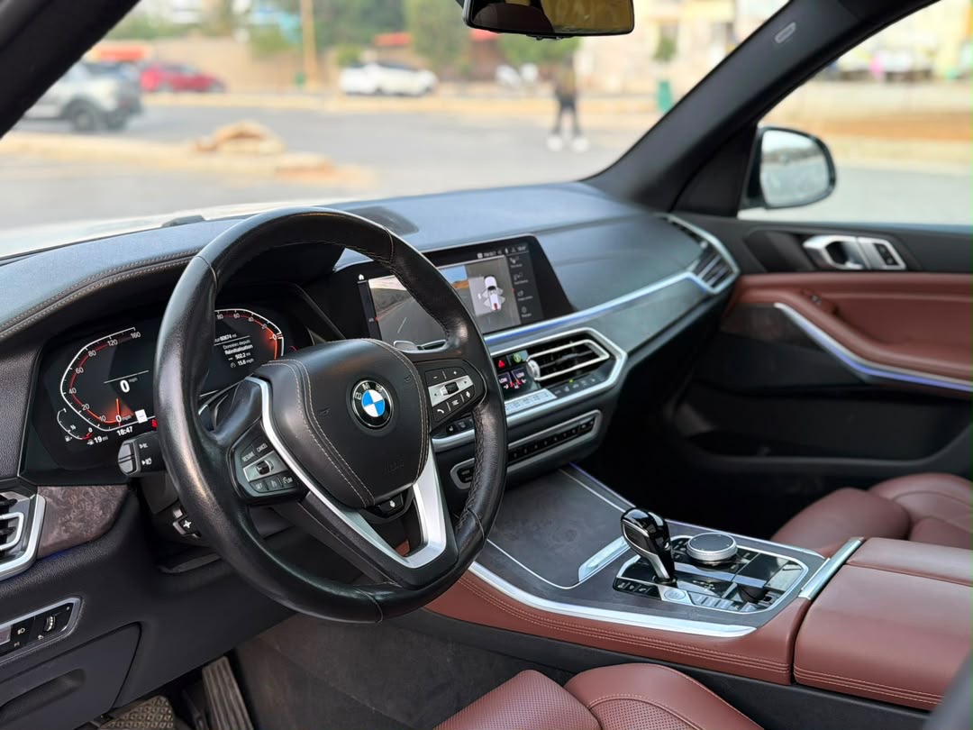 BMW X5 xDrive40i 2023