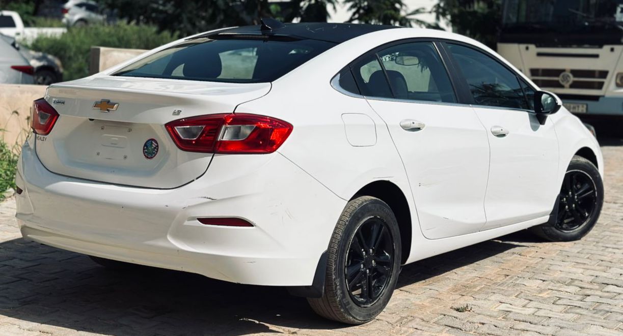 CHEVROLET CRUZE LT 2017