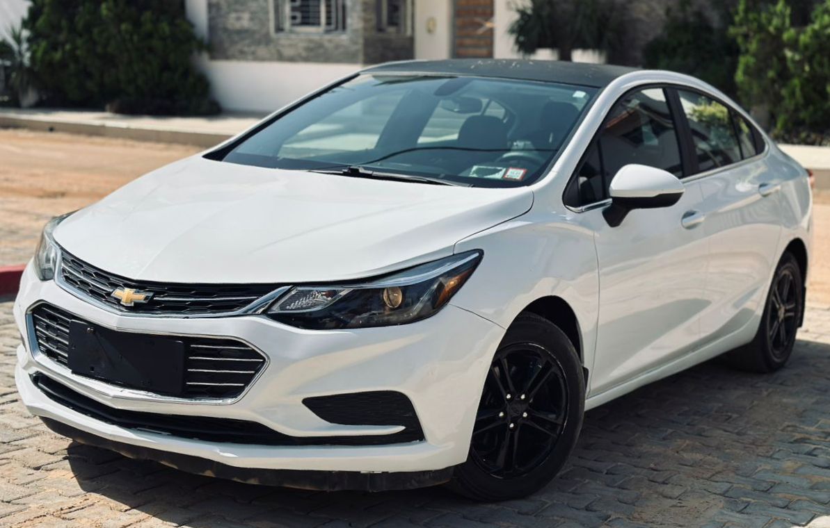 CHEVROLET CRUZE LT 2017