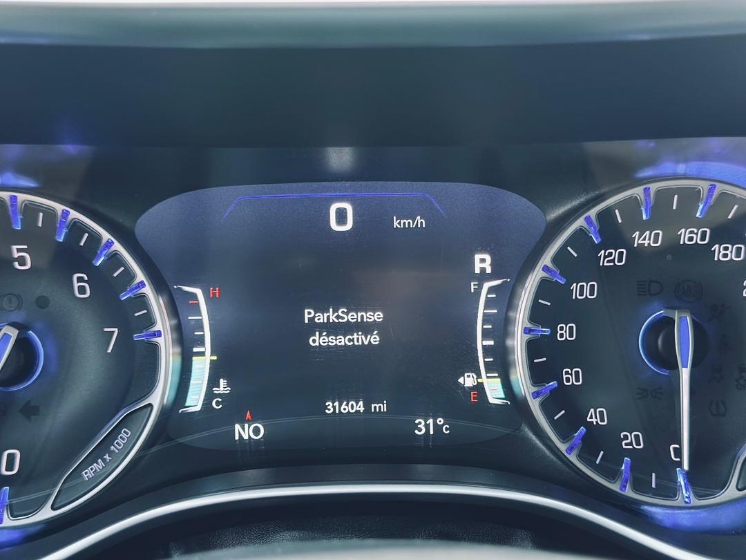 CHRYSLER PACIFICA PREMIUM