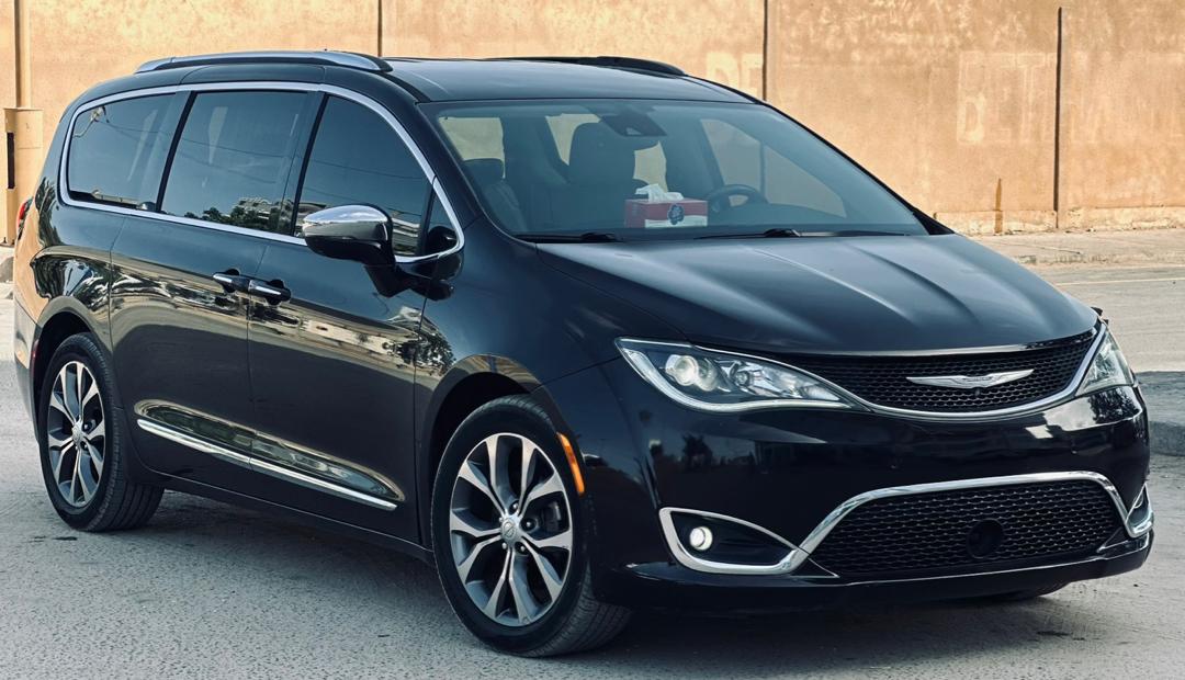 CHRYSLER PACIFICA PREMIUM