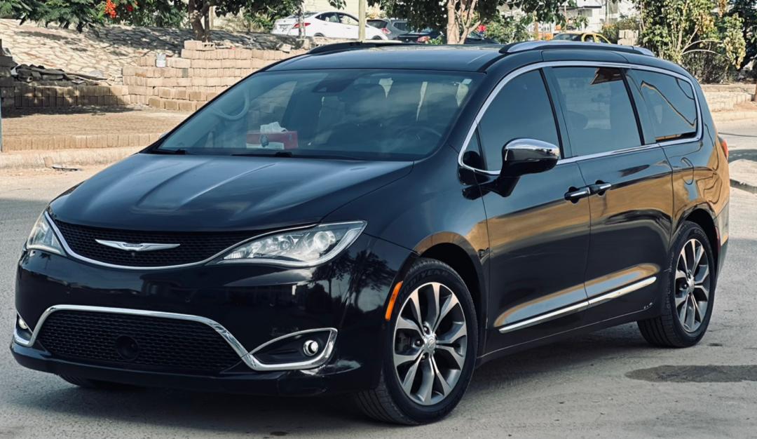 CHRYSLER PACIFICA PREMIUM