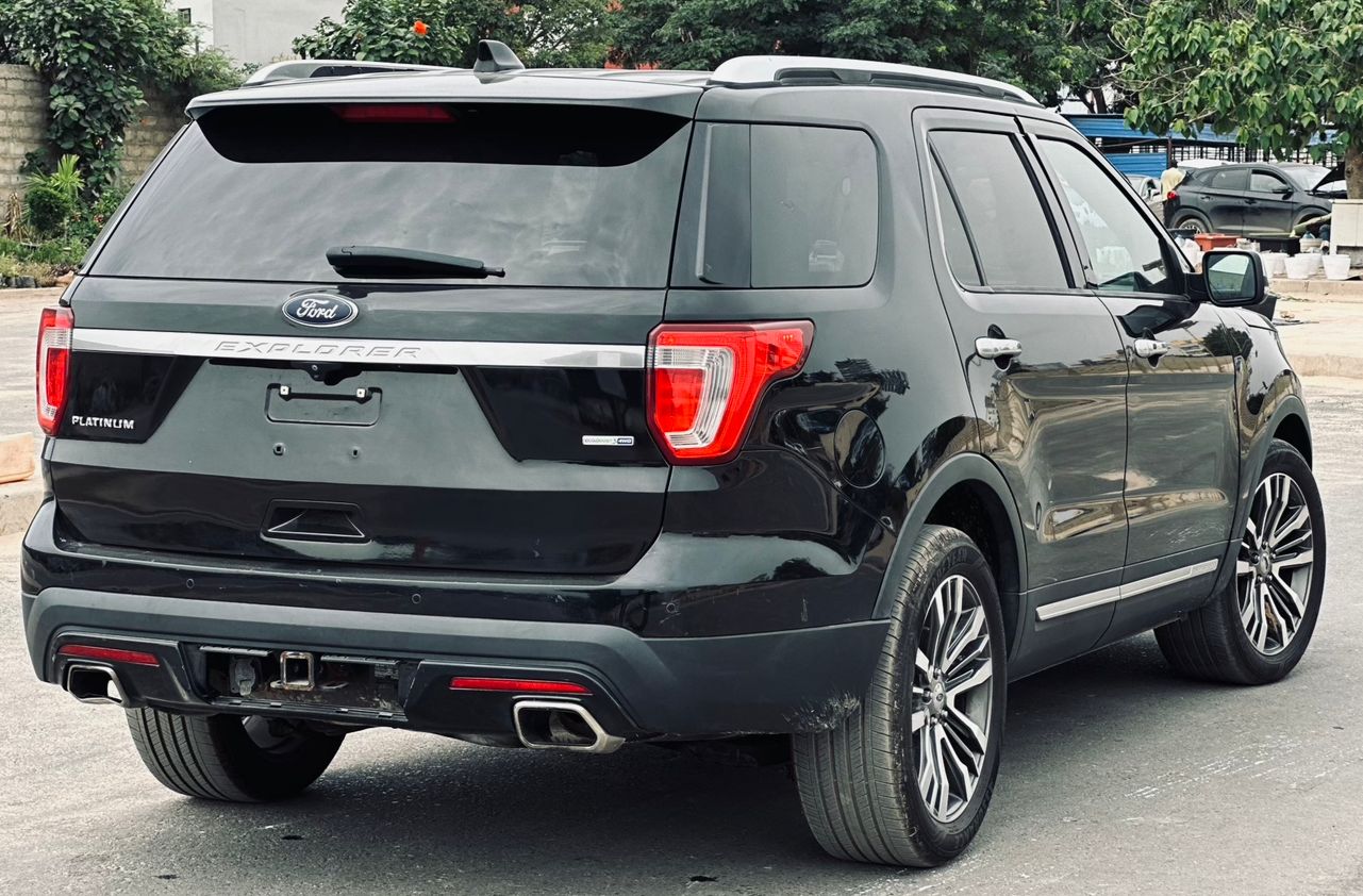 FORD EDGE TITANIUM 2017