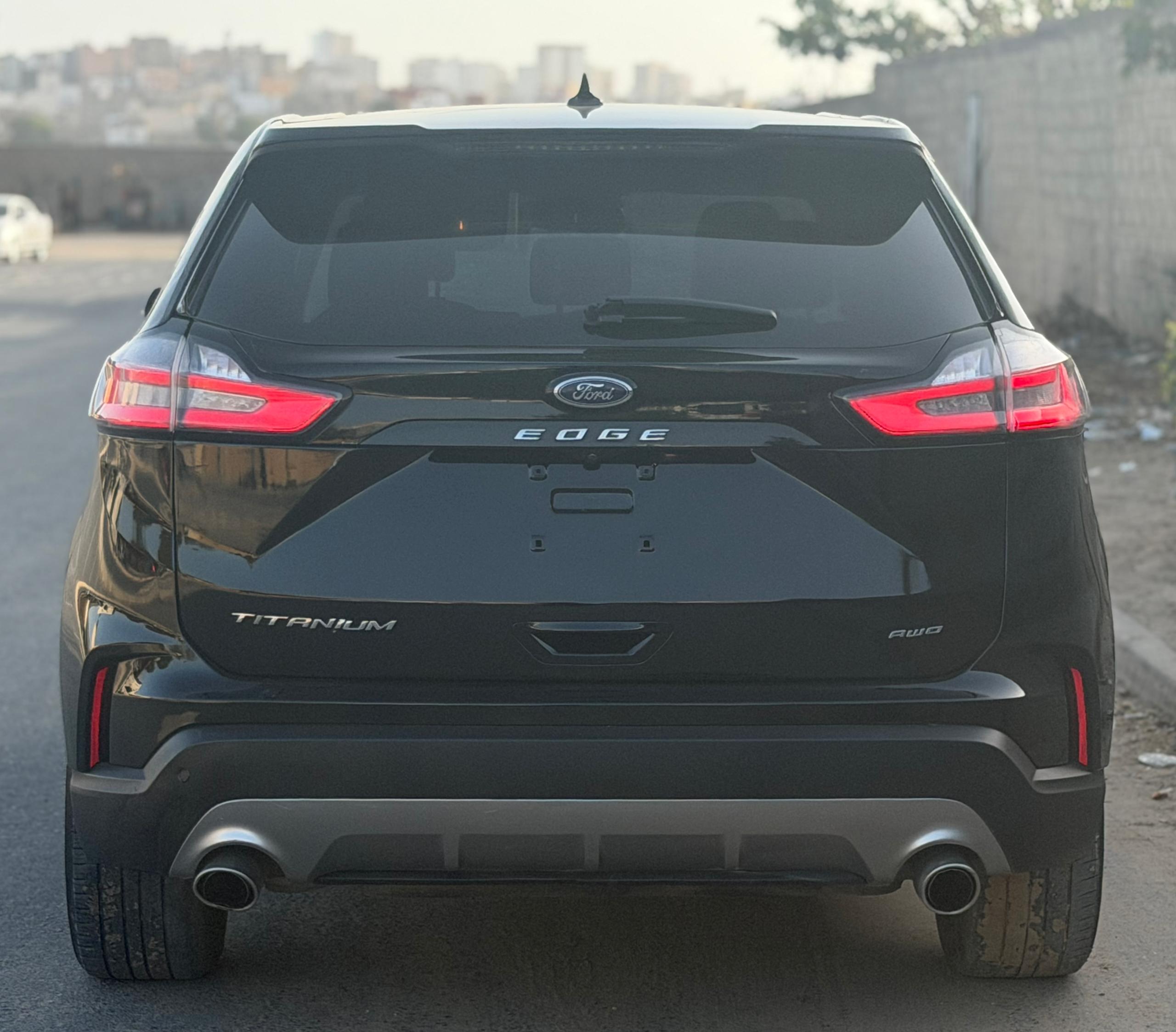 FORD EDGE TITANIUM 2022*