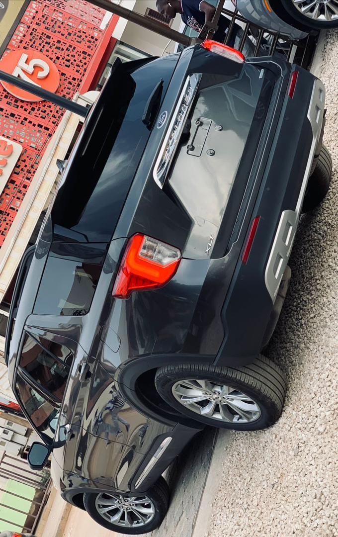 FORD EXPLORER XLT 2020