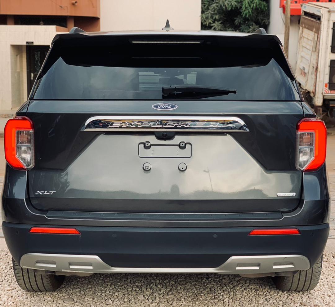 FORD EXPLORER XLT 2020