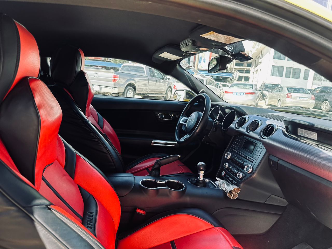 FORD MUSTANG GT 2018