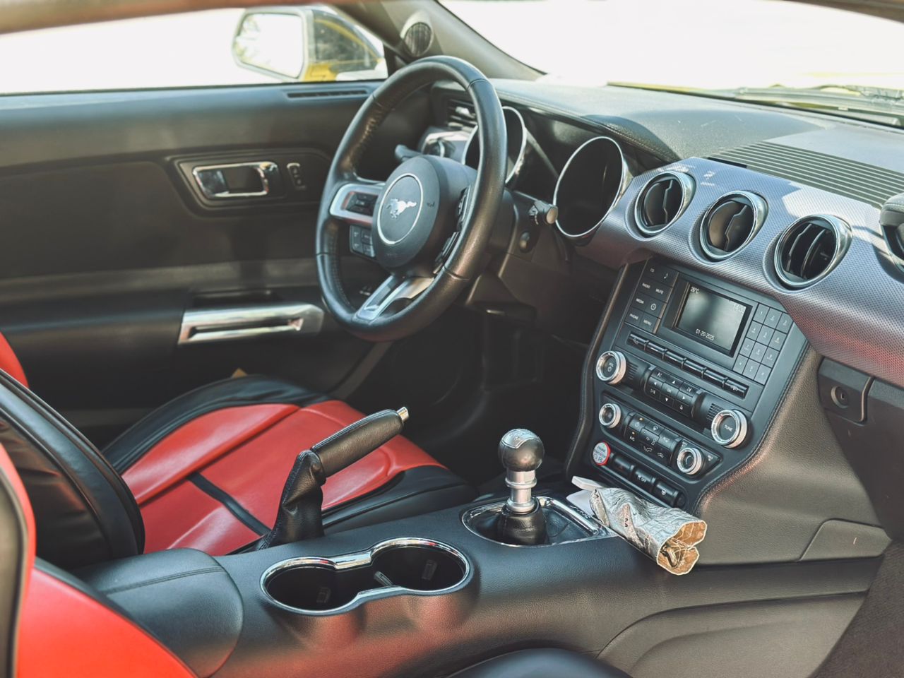FORD MUSTANG GT 2018