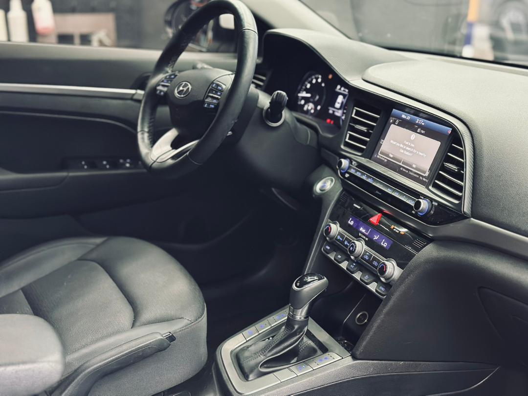 HYUNDAI AVANTE 2020..