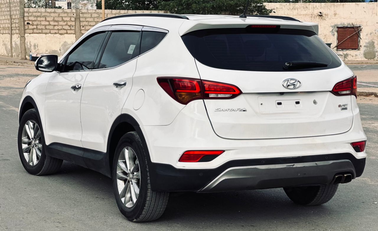 Hyundai Santafe EVGT AWD 2016