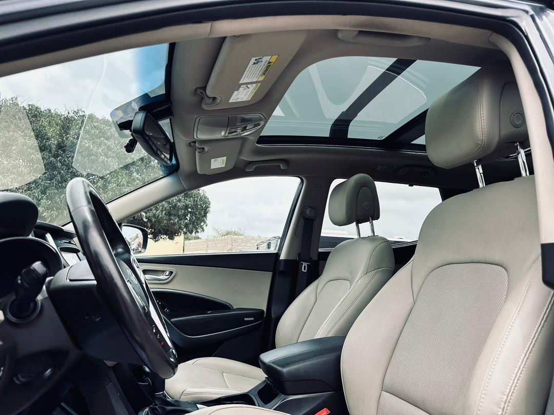 HYUNDAI SANTAFE LIMITED 2017