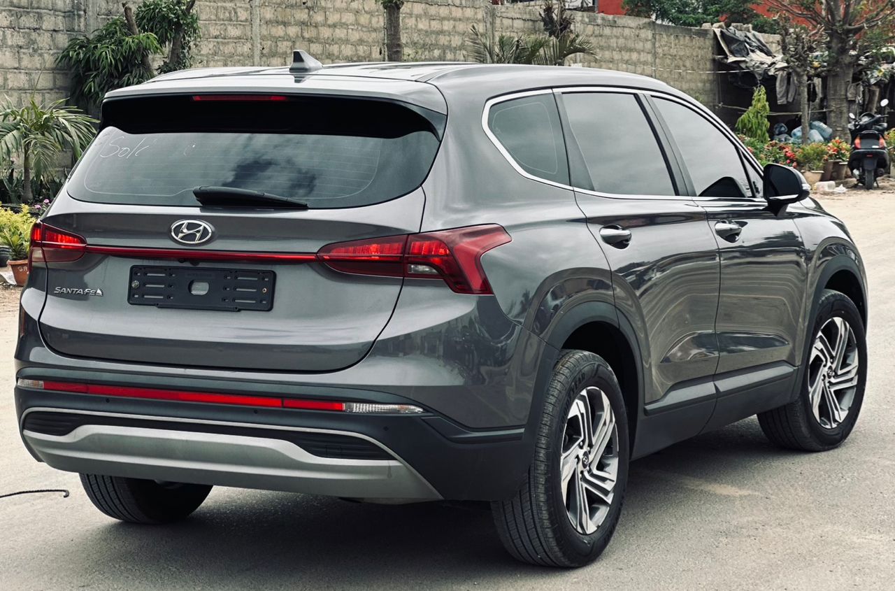HYUNDAI SANTAFE LIMITED