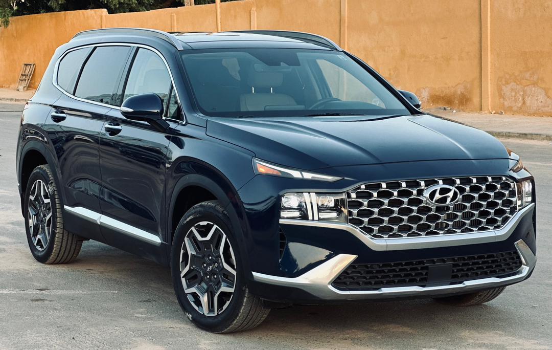 HYUNDAI SANTAFE PREMIUM 2023