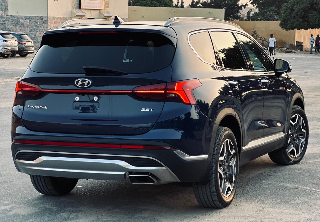 HYUNDAI SANTAFE PREMIUM 2023