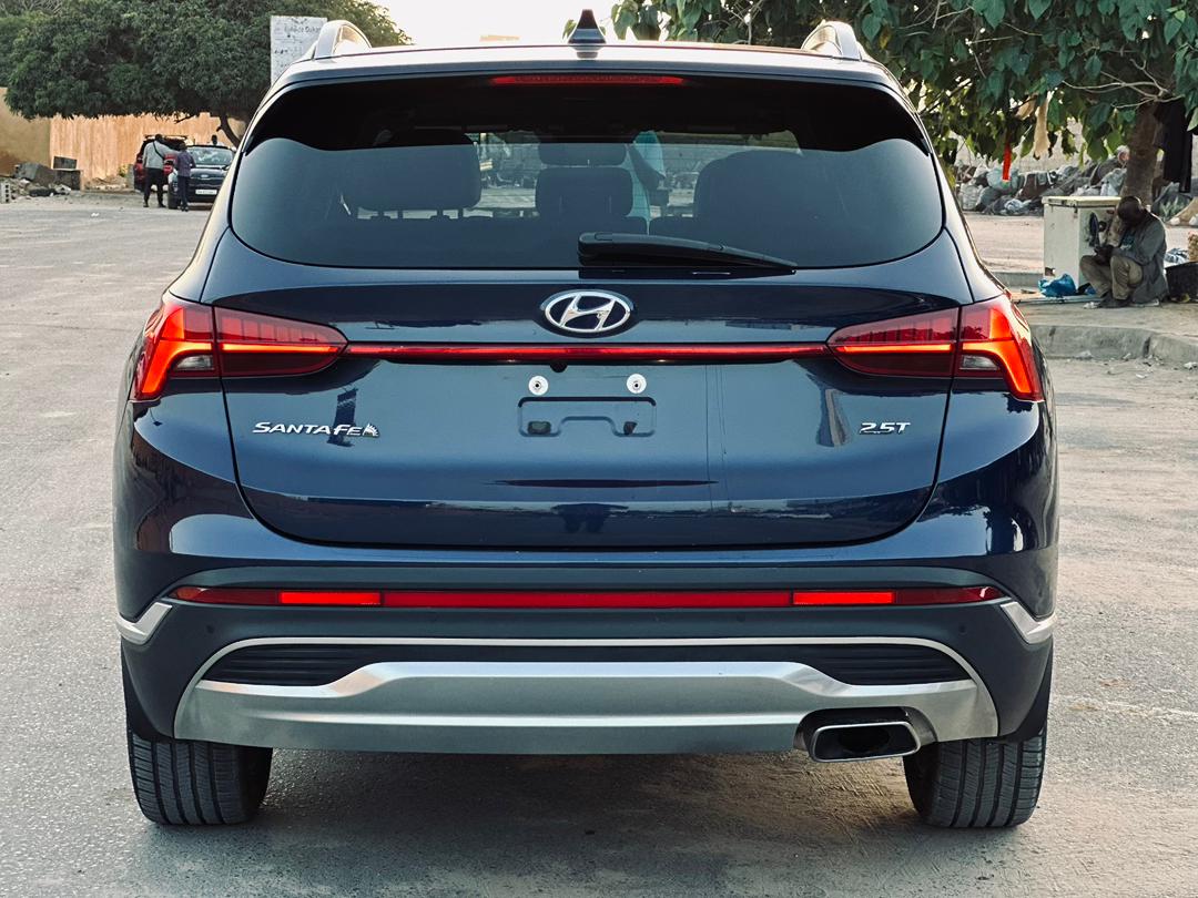 HYUNDAI SANTAFE PREMIUM 2023