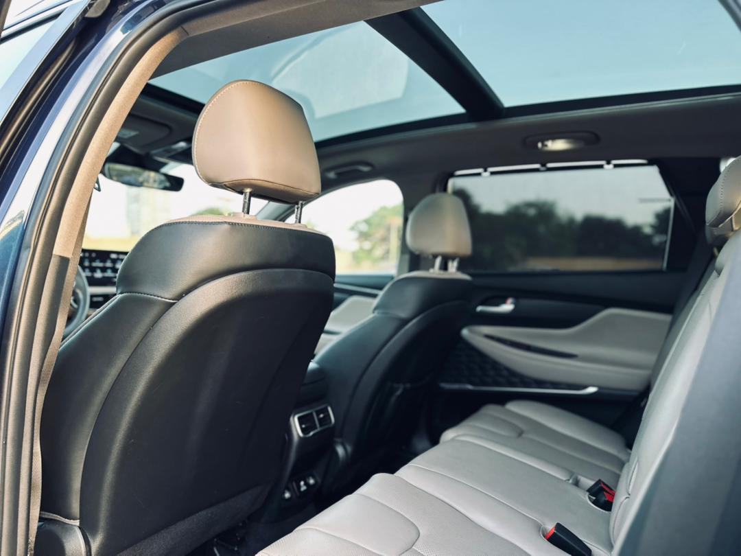 HYUNDAI SANTAFE PREMIUM 2023