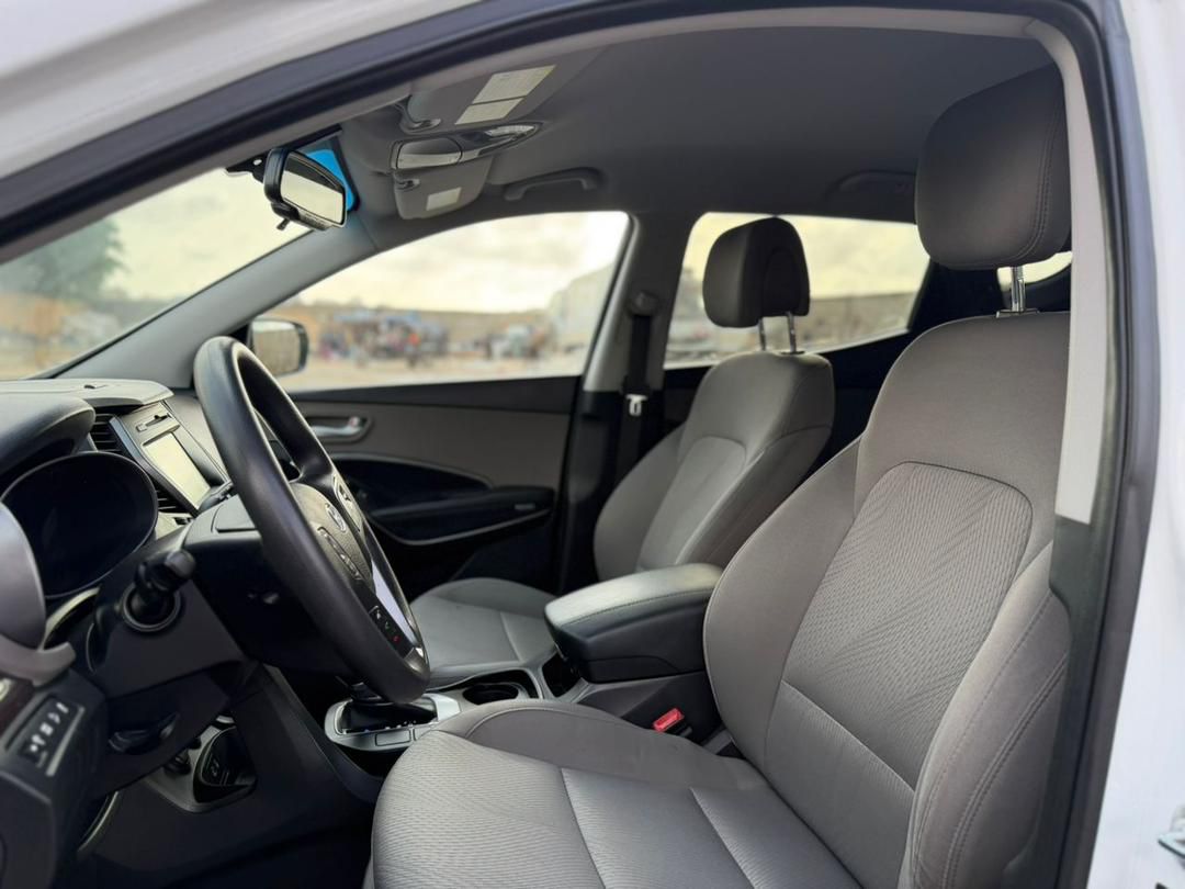 HYUNDAI SANTAFEE 2017.