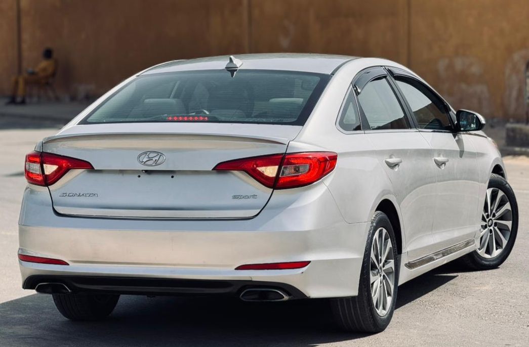 HYUNDAI SONATA 2016