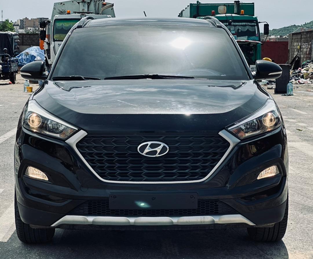 HYUNDAI TUCSON EVGT 2017 67000 miles