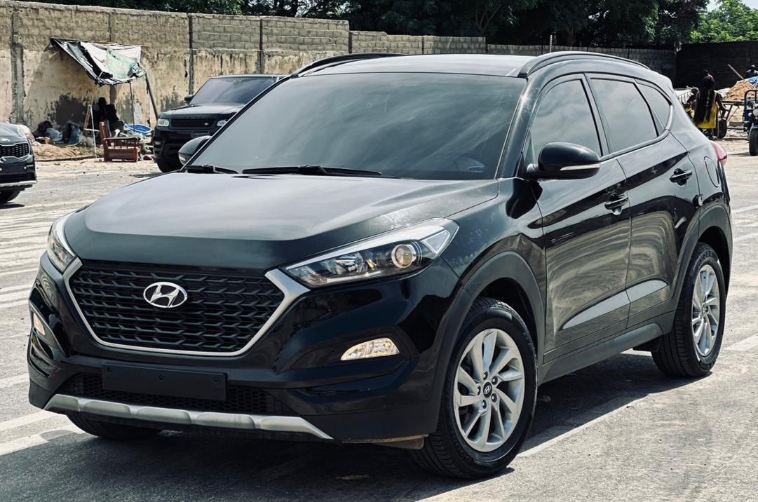 HYUNDAI TUCSON EVGT 2017 67000 miles