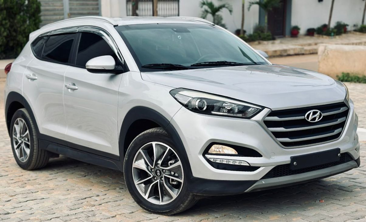 HYUNDAI TUCSON EVGT 2017 gris