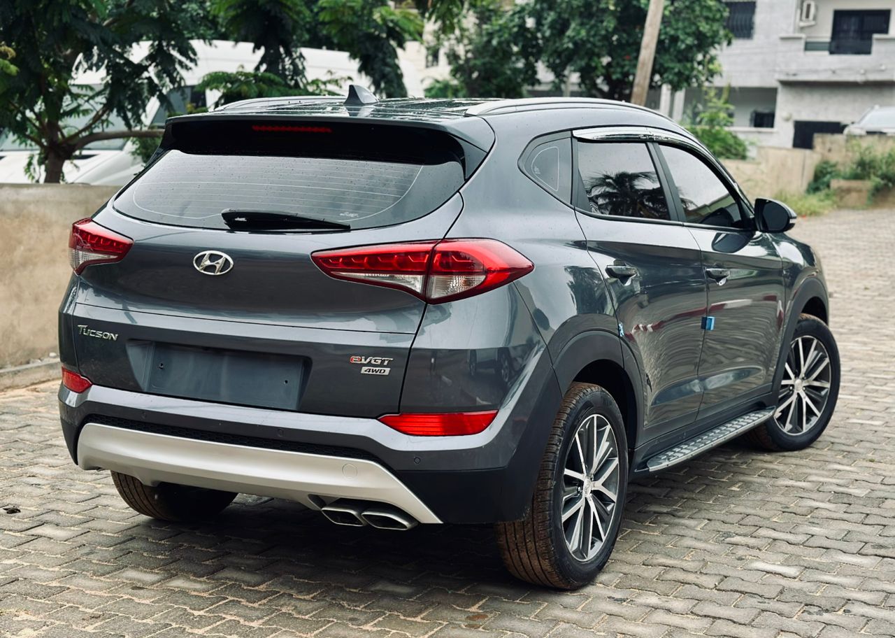 HYUNDAI TUCSON EVGT 4WD 2017