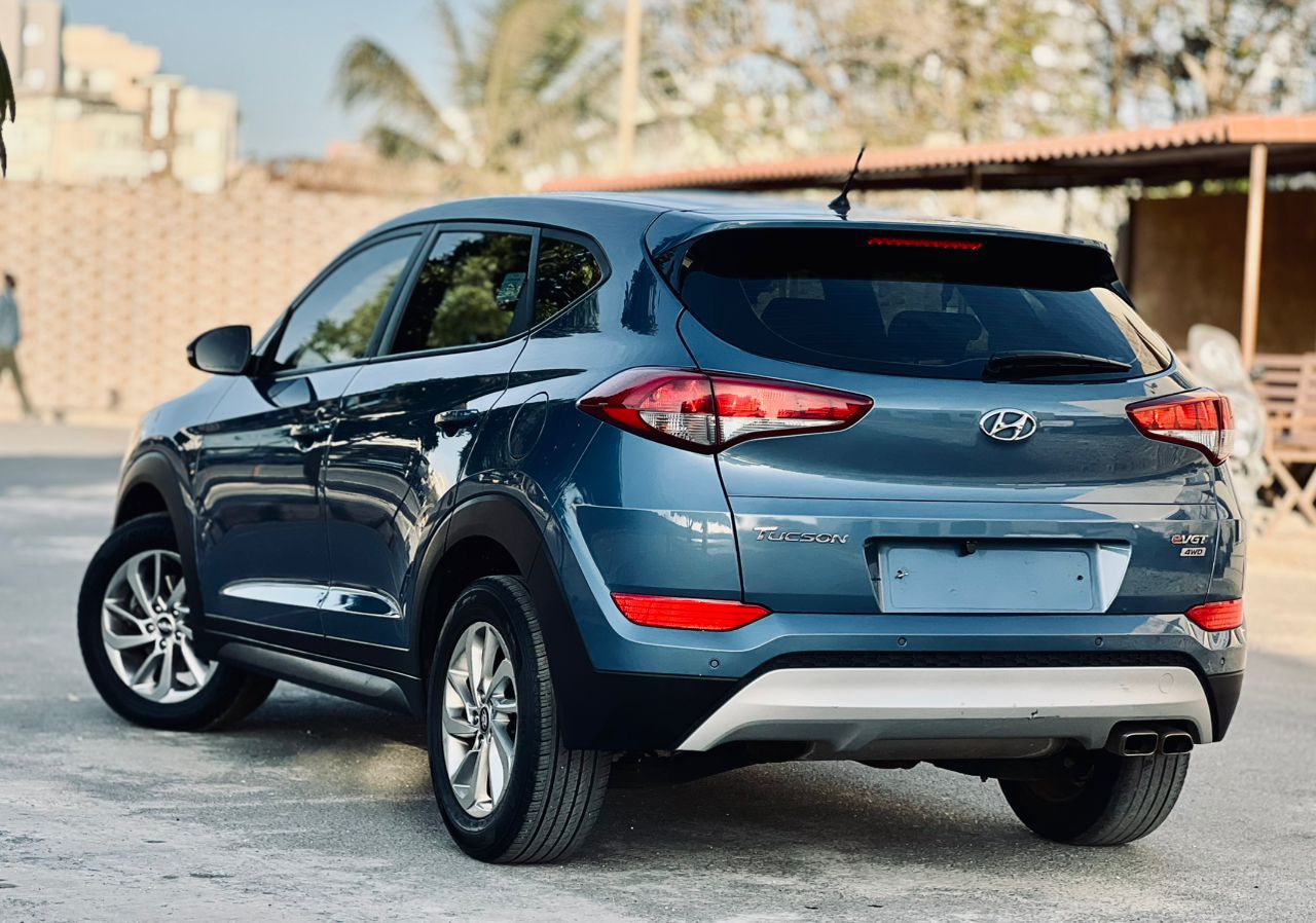 HYUNDAI TUCSON evgt 4WD