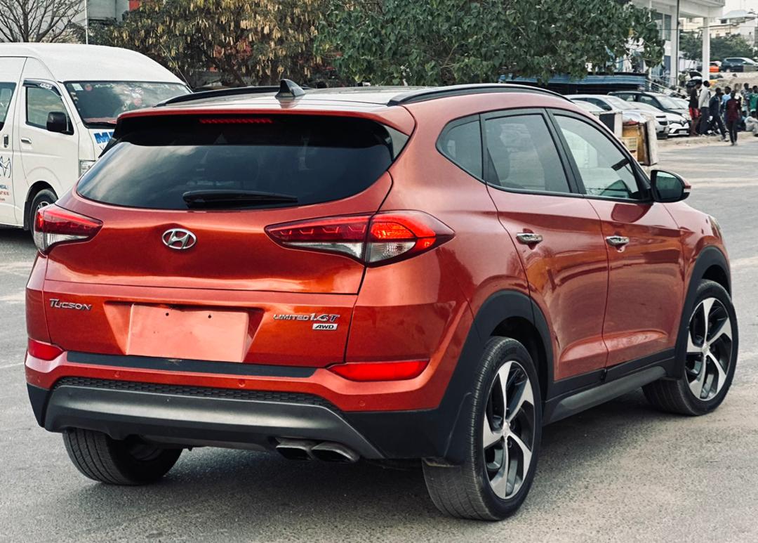 HYUNDAI TUCSON LIMITED 2017