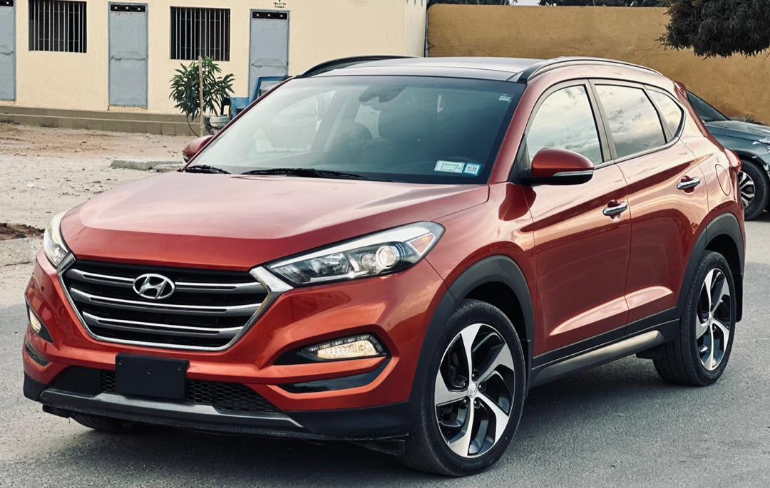 HYUNDAI TUCSON LIMITED 2017