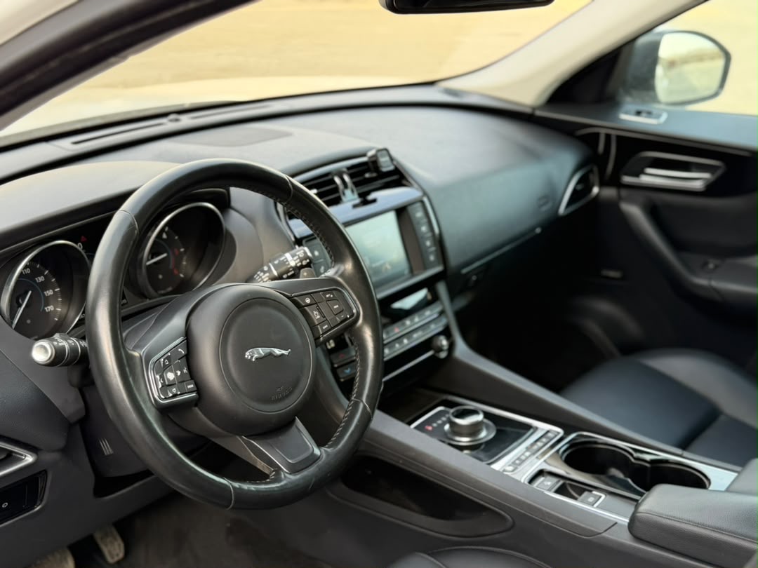 JAGUAR F-PACE 2017