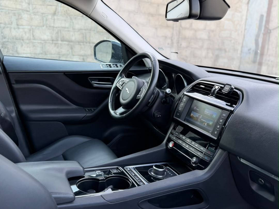 JAGUAR F-PACE 2017
