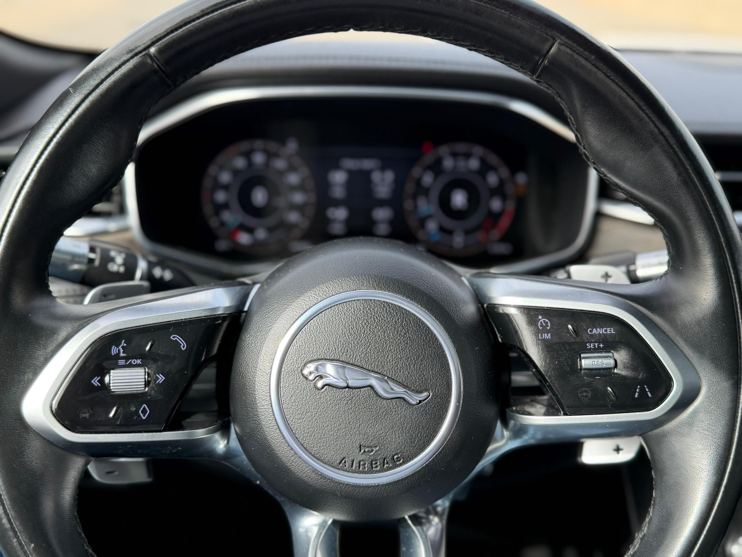 Jaguar F-Pace  2021