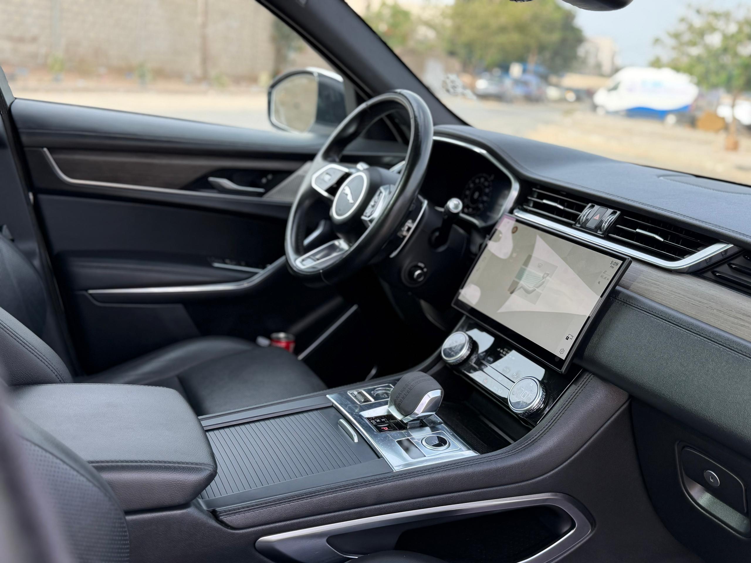Jaguar F-Pace  2021