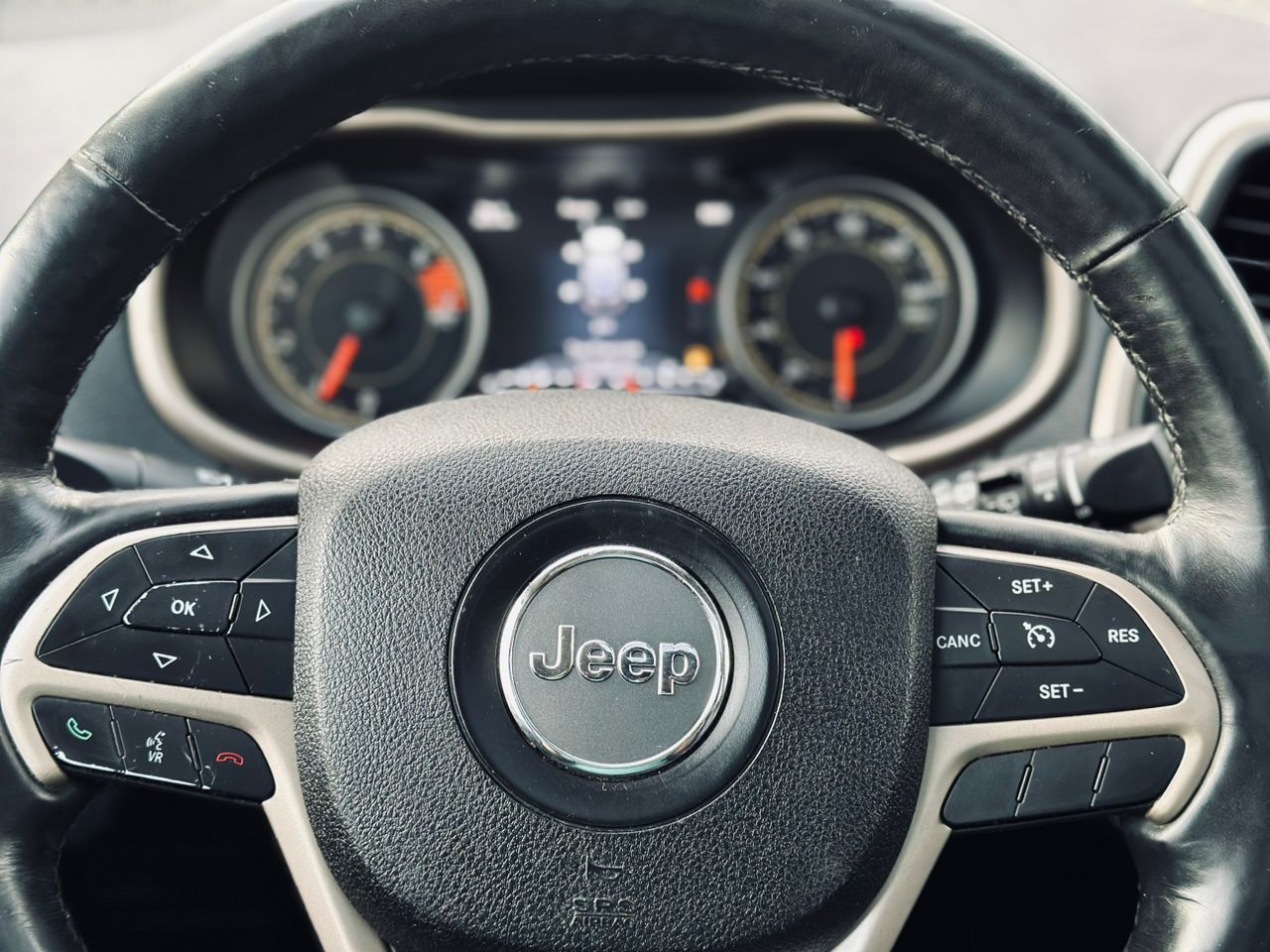 JEEP CHEROKEE LIMITED 2016 Rouge