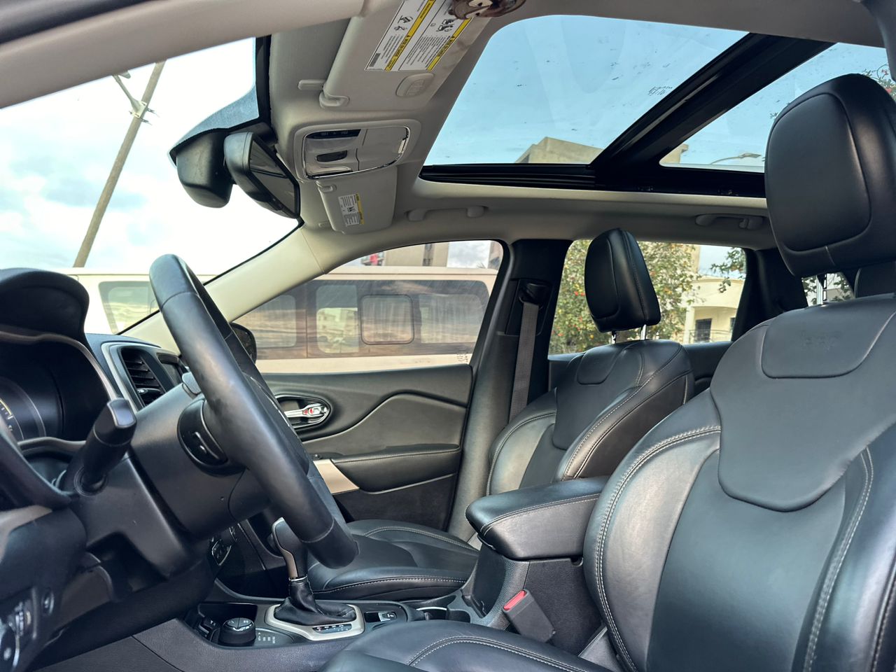 JEEP CHEROKEE LIMITED 2017