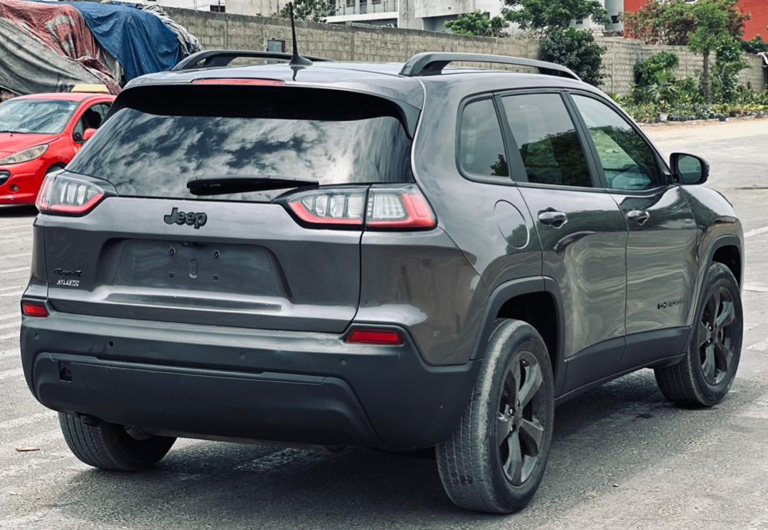 JEEP CHEROKEE LIMITED AWD