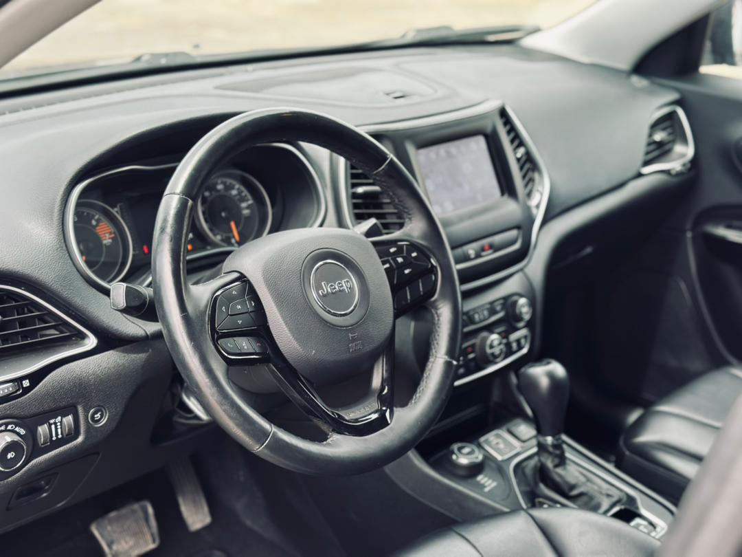 JEEP CHEROKEE LIMITED AWD