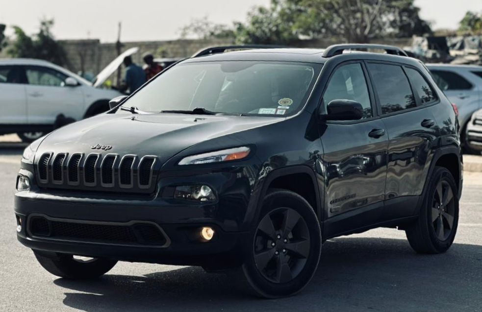 Jeep Cherokee TRAIL HAWK