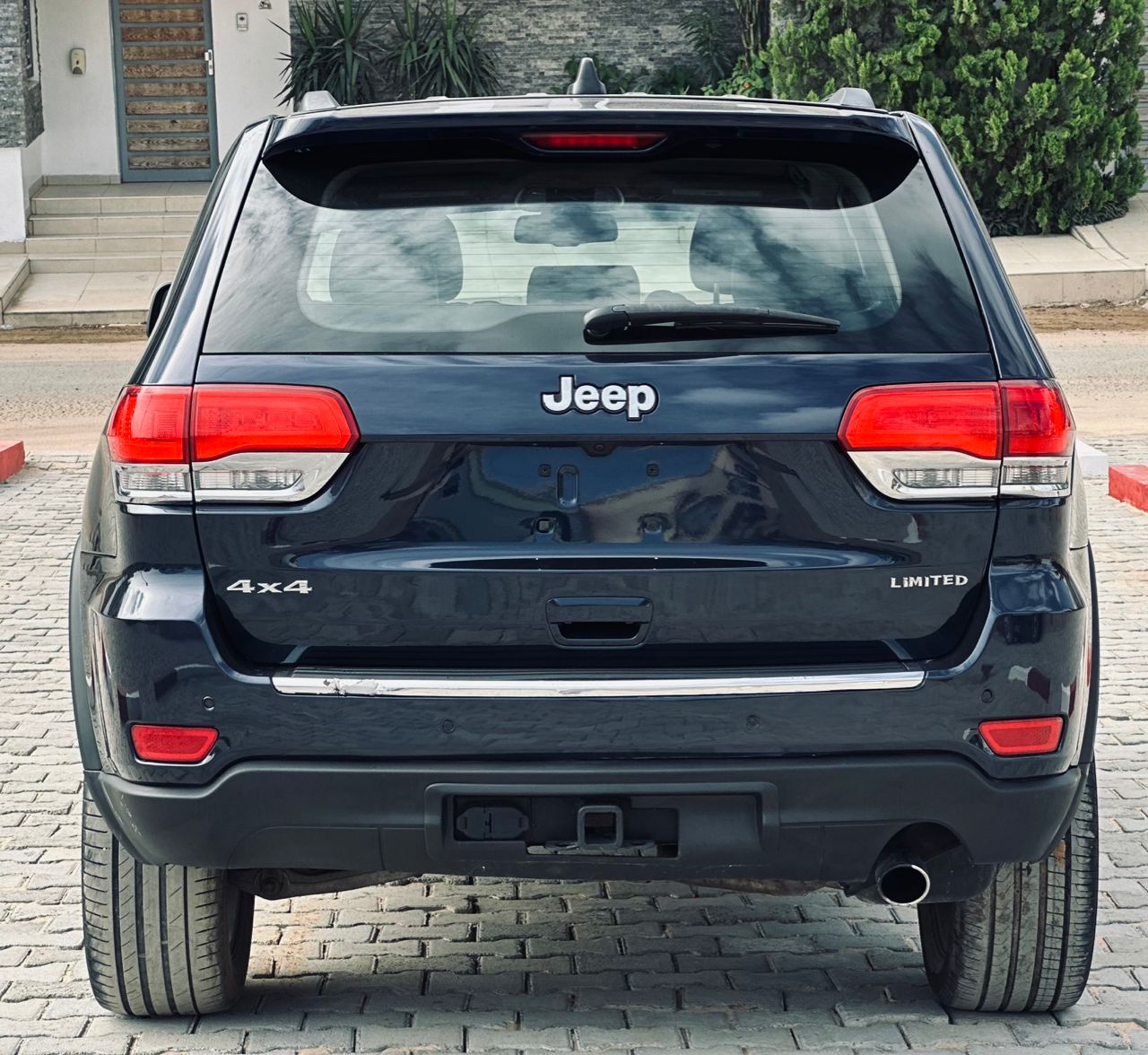 JEEP GRAND CHEROKEE LIMITED 2016 Noir