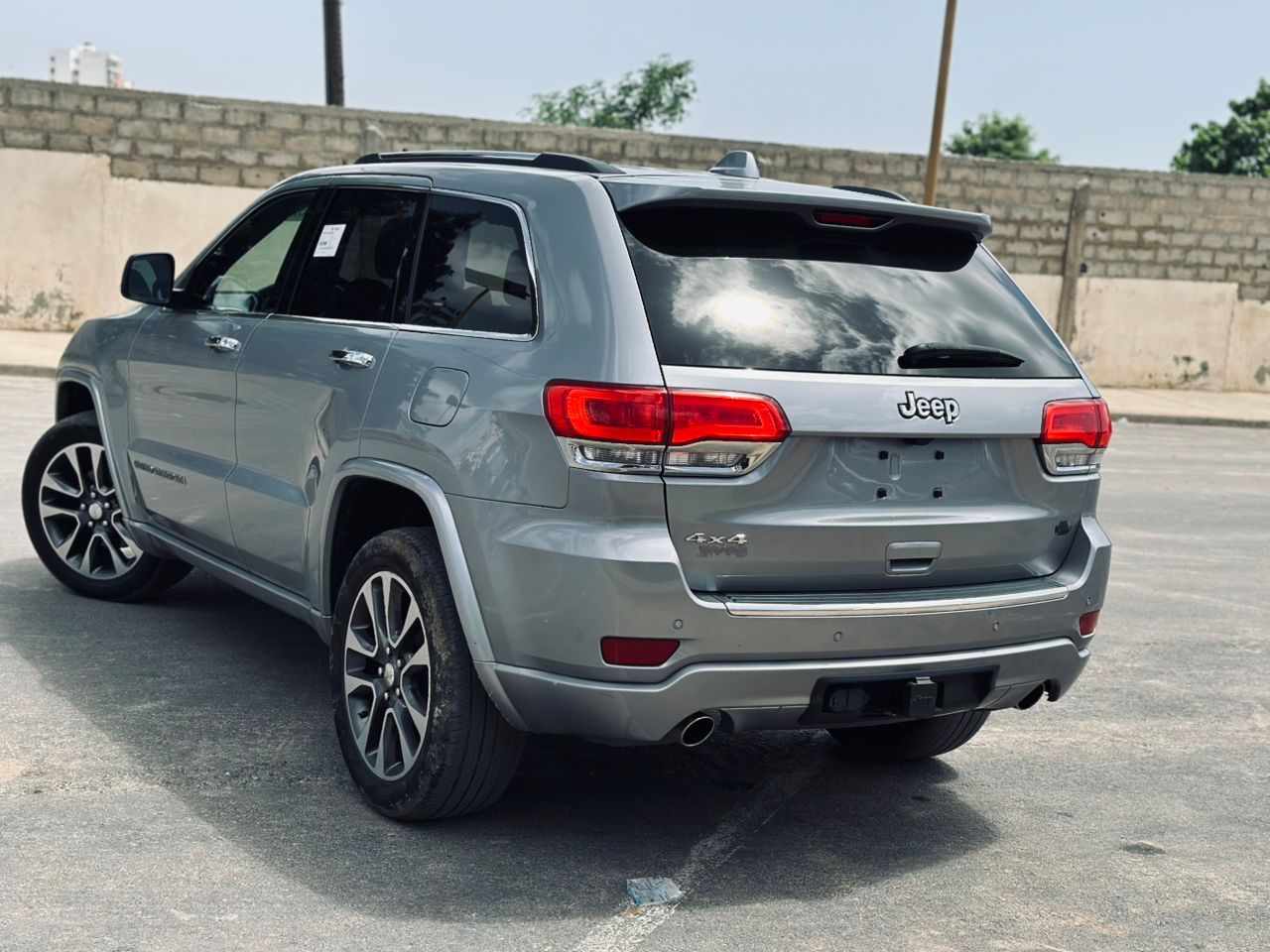JEEP GRAND CHEROKEE OVERLAND 2017