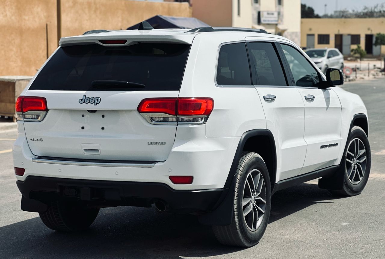 JEEP GRAND CHEROKEEE