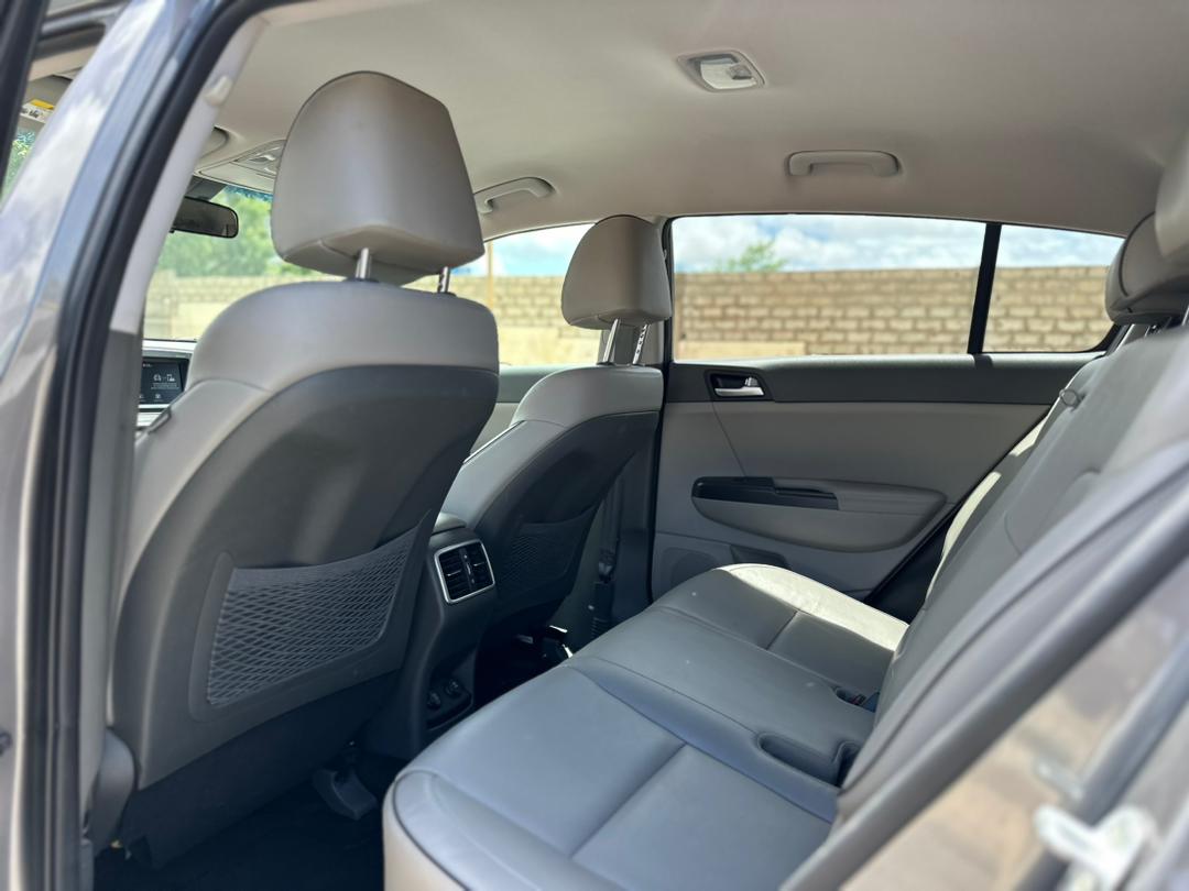 KIA SPORTAGE AWD 2017