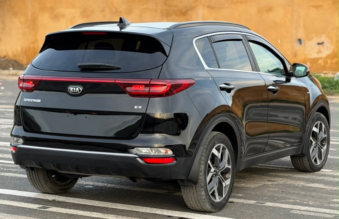 KIA SPORTAGE AWD EX 2020