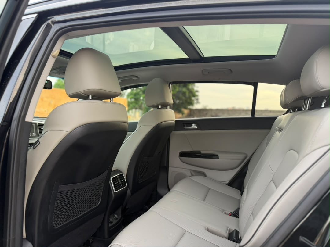 KIA SPORTAGE AWD EX 2020