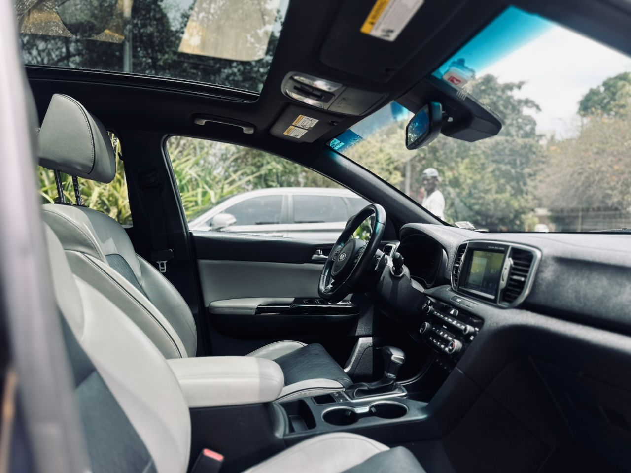 KIA SPORTAGE LIMITED