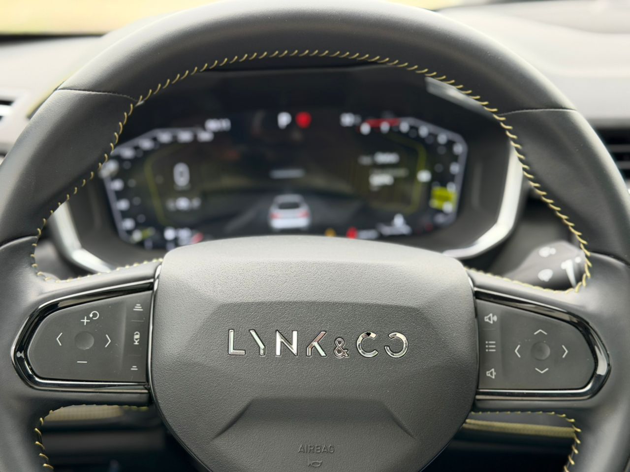 LINK & CO 05 SUV Premium