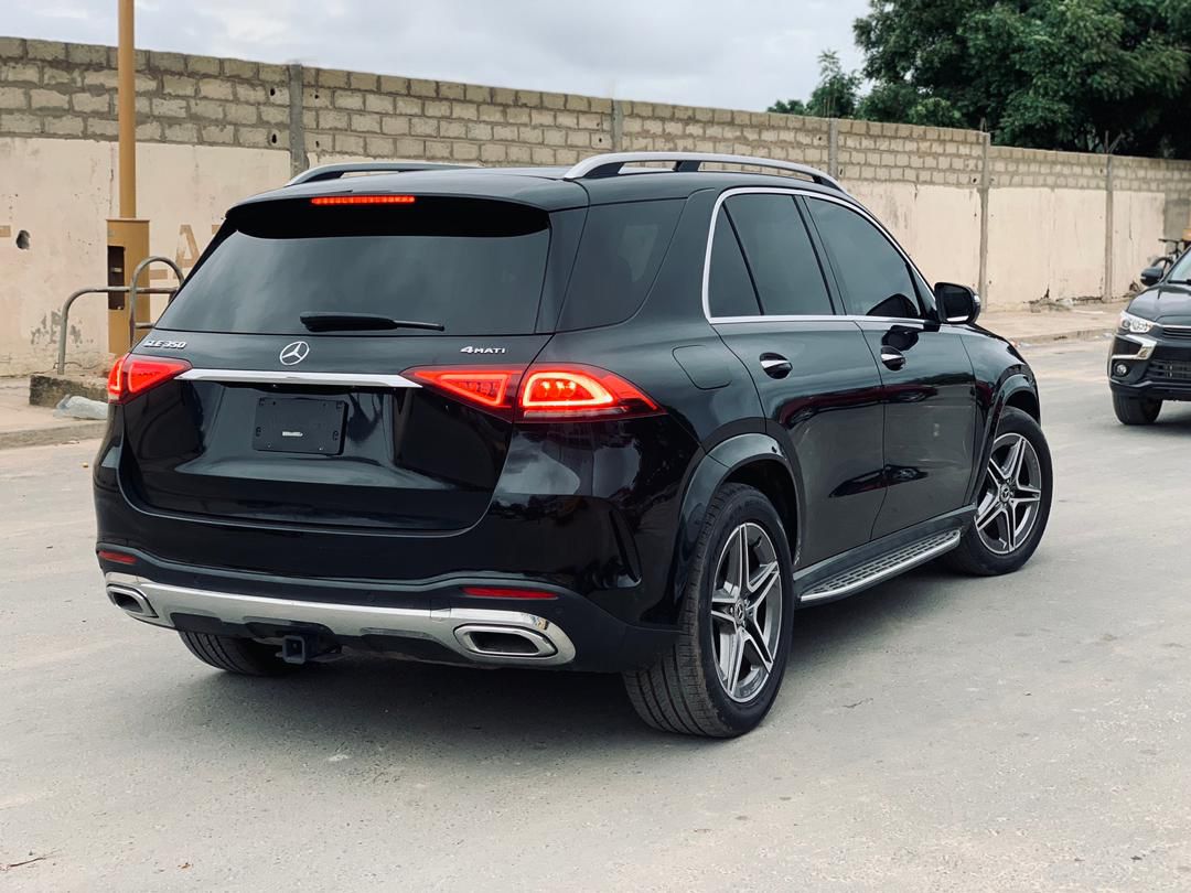 MERCEDES BENZ CLASS 350 AMG 2020