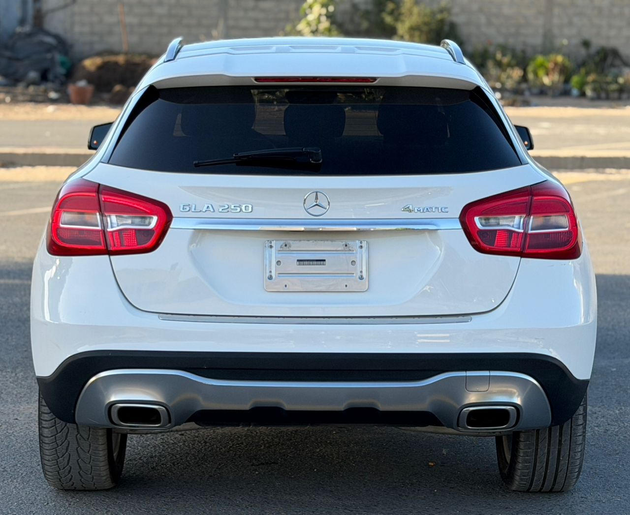 MERCEDES BENZ CLASS GLA 250