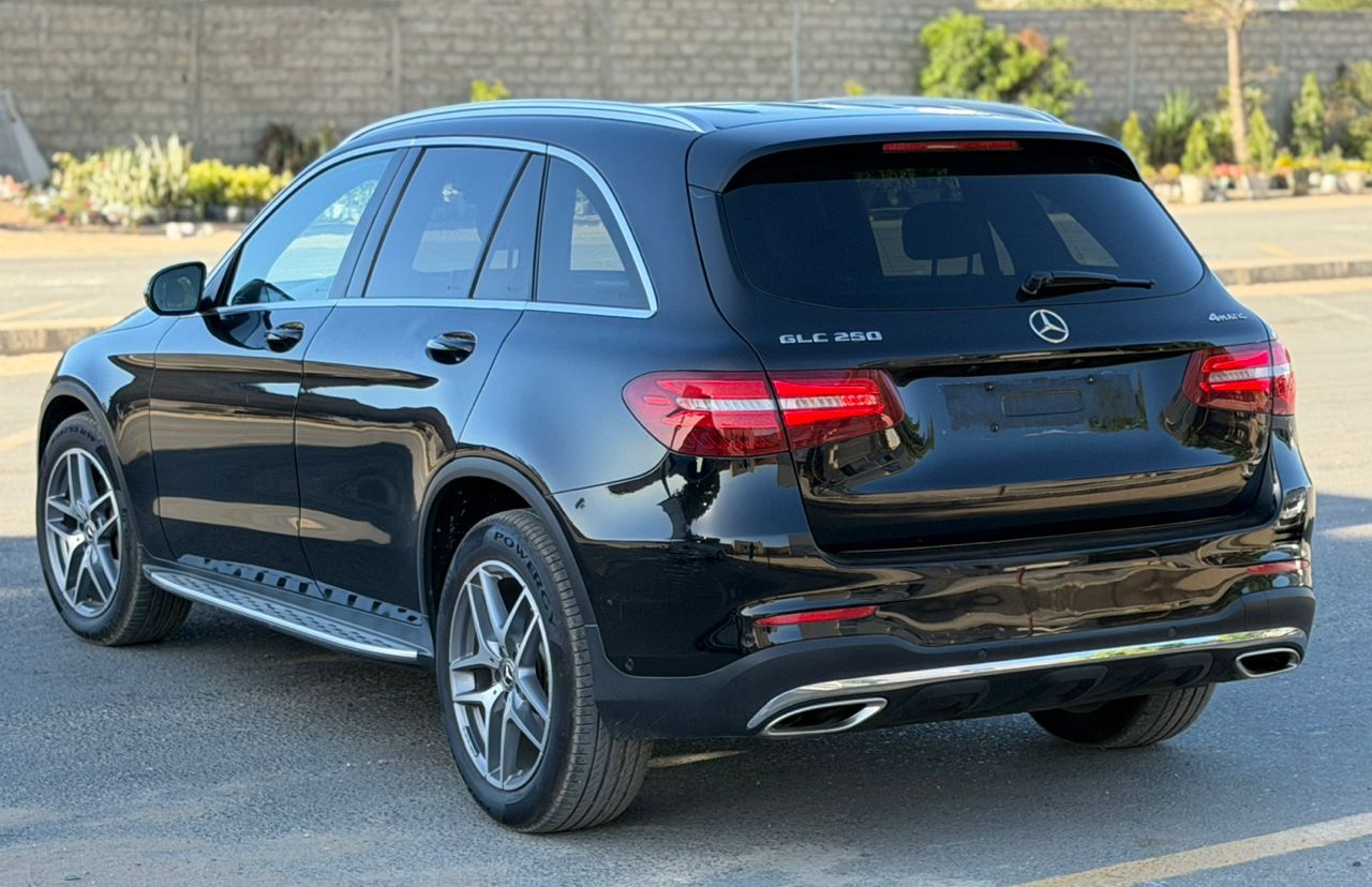 MERCEDES BENZ CLASS GLC 250